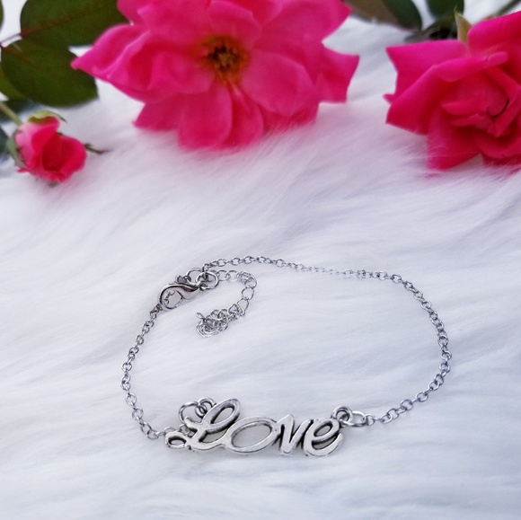 LOVE Charm Chain Adjustable Bracelet Bracelet - Picture 3 of 4